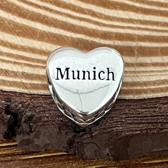 Pandora Munich, Germany Travel Heart Bead Charm - Picture 2 of 9